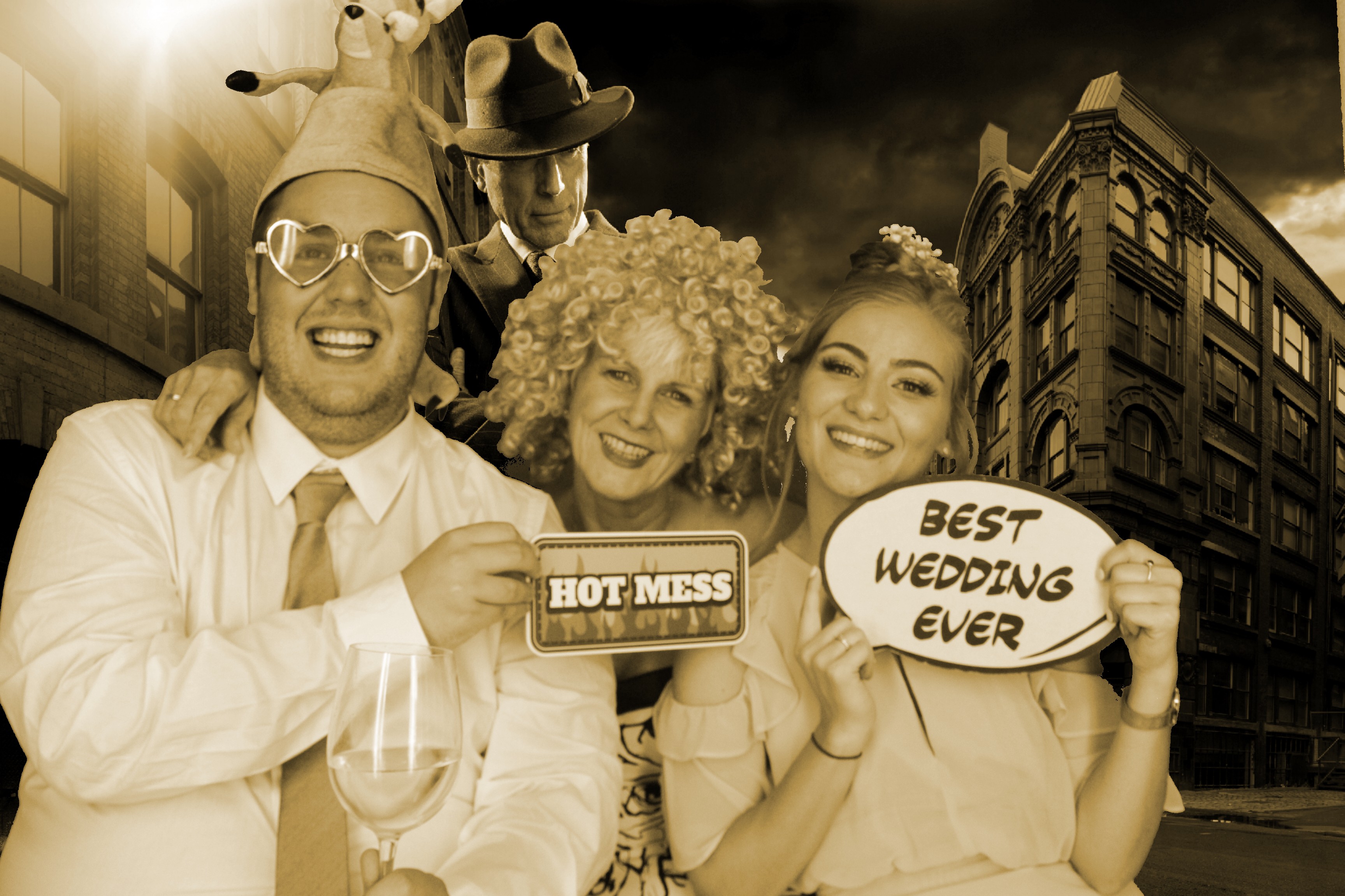 Mr & Mrs Bowles | View more photos from the event at gallery.myphotoboothexperience.co.uk/u/MyPhotoBoothExperienceLtd/Mr-Mrs-Bowles